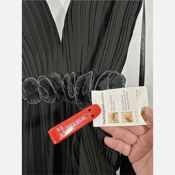 NWT $398 IEENA Mac Duggal [ 4 ] Rosette Ruffle Layered Rosette Dress Gown Black‎ - Picture 9 of 14